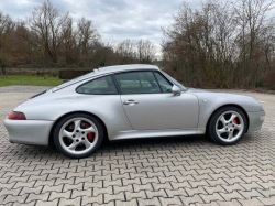 PORSCHE (D) 911 TURBO 3.6 (993)